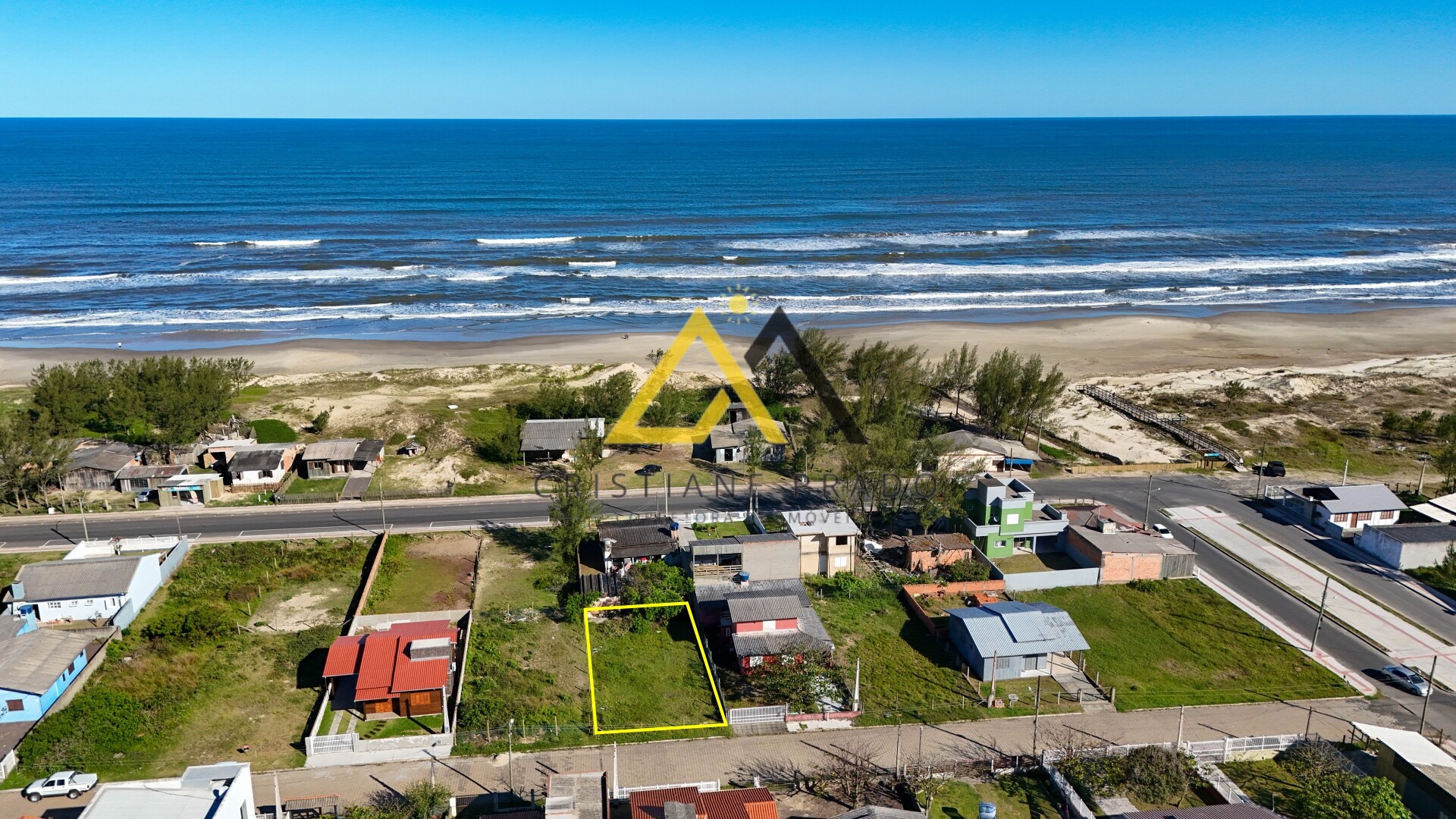 Terreno à Venda no bairro Jardim Ultramar