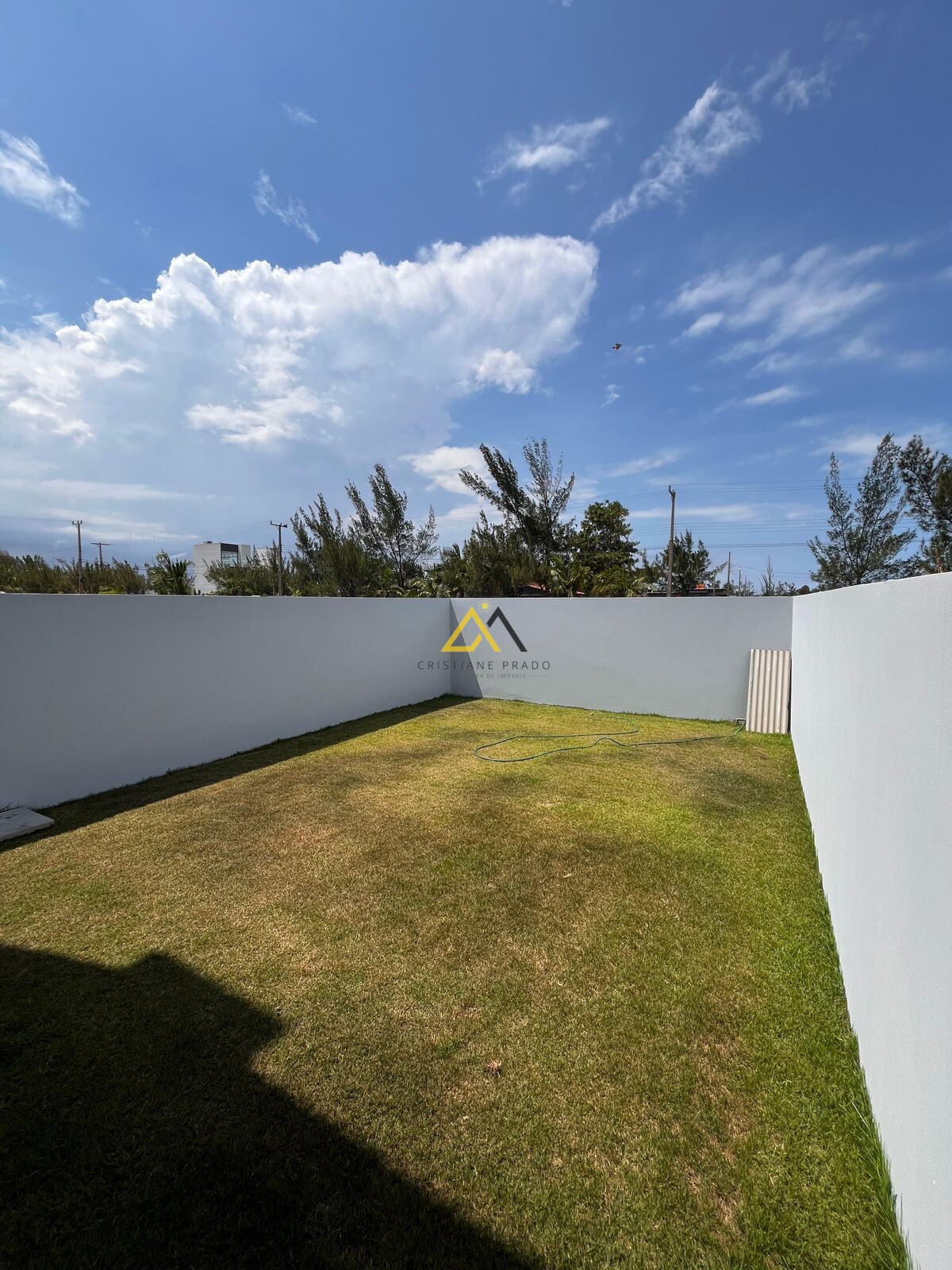 Sobrado à venda no bairro Lagoa Cortada/Furnas Balneário Gaivota código 35