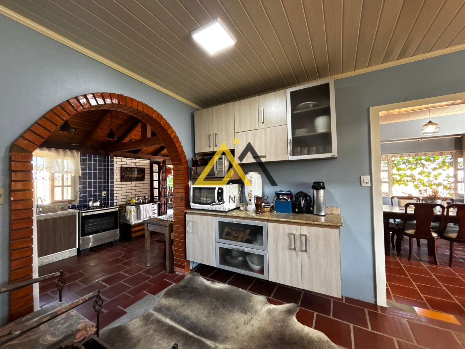 Casa charmosa com conforto, espaço e qualidade de vida a poucos minutos do mar no bairro Turimar