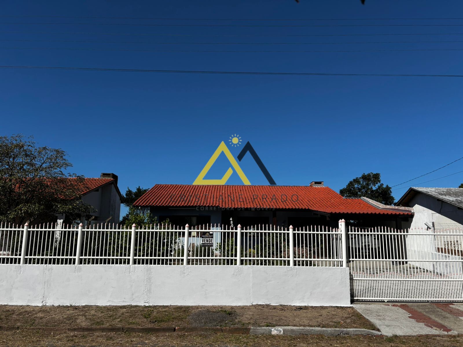 Casa charmosa com conforto, espaço e qualidade de vida a poucos minutos do mar no bairro Turimar