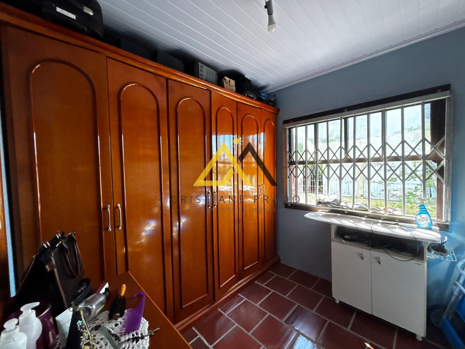 Casa charmosa com conforto, espaço e qualidade de vida a poucos minutos do mar no bairro Turimar