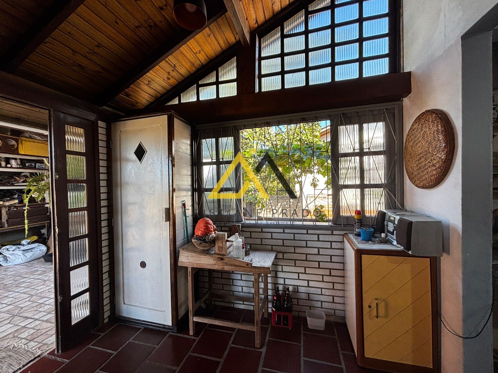 Casa charmosa com conforto, espaço e qualidade de vida a poucos minutos do mar no bairro Turimar