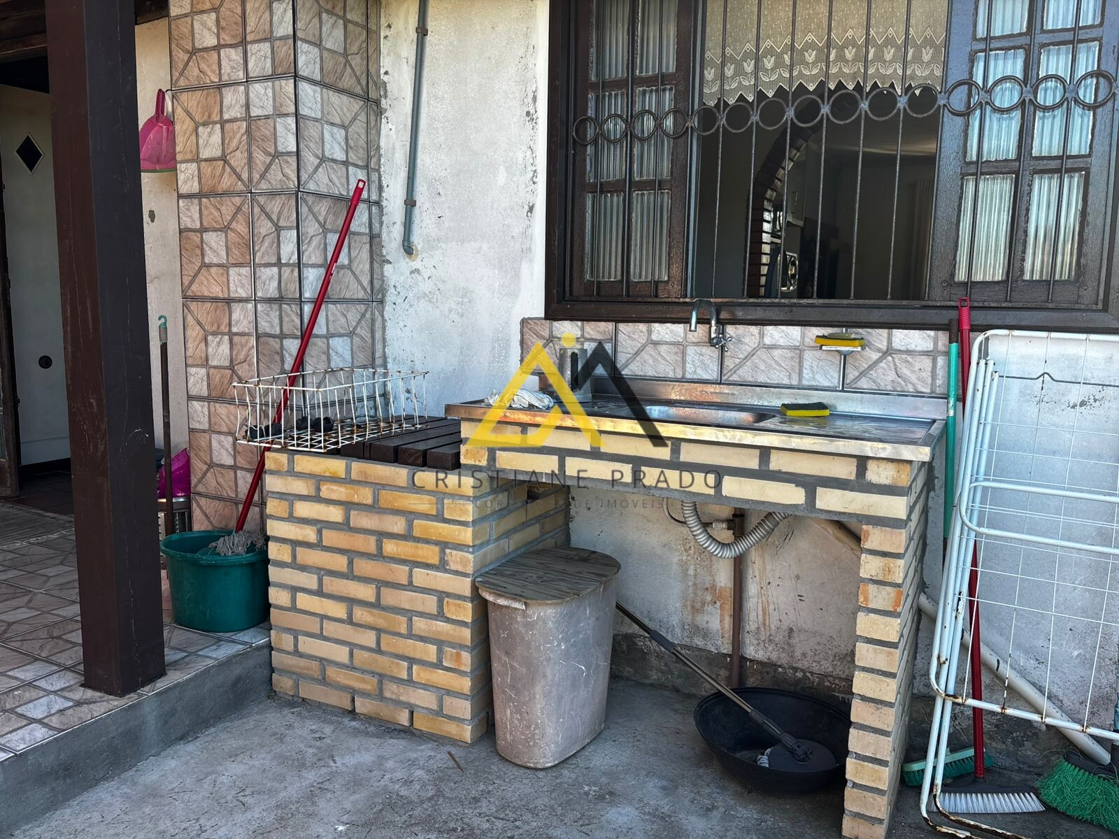Casa charmosa com conforto, espaço e qualidade de vida a poucos minutos do mar no bairro Turimar